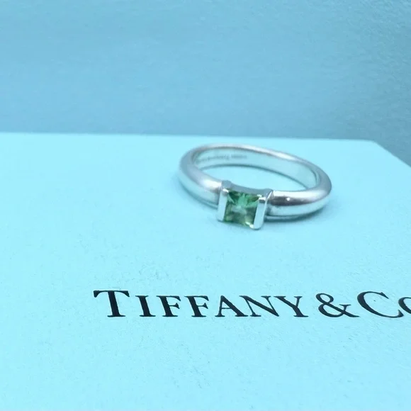 Tiffany & Co. Peridot Sterling Silver Stackable Ring | Vintage 2004 | Size 5.5 - Picture 7 of 8